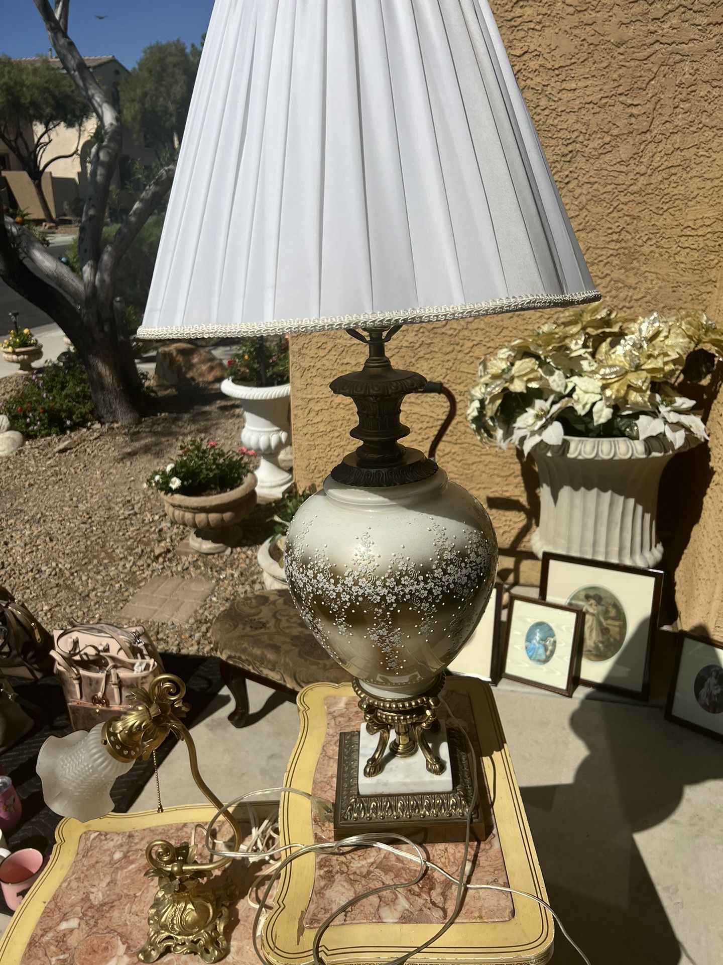 Vintage Hollywood Regency Lamp  Very Elegant 