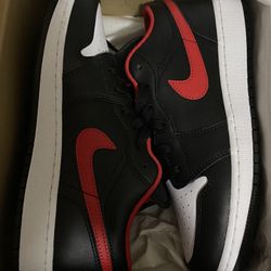 Air Jordan 1 Low 