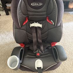 “Graco” Car Seat