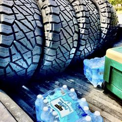 35x12.50 20 Nitto Ridge Grapplers