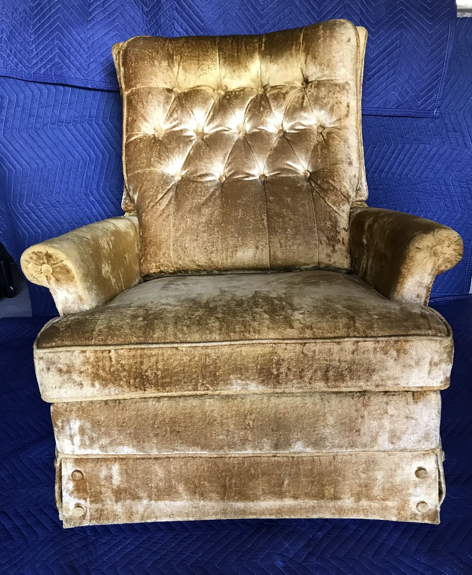 Vintage Gold Lazy Boy Recliner Rocker