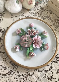 Decorative flower plate limited edition