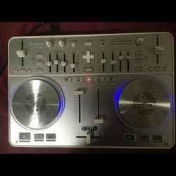 Vestax Spin DJ Controller for computers DJay Mixer