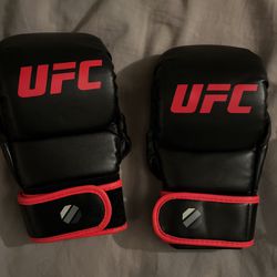 UFC Training Grappling Gloves 