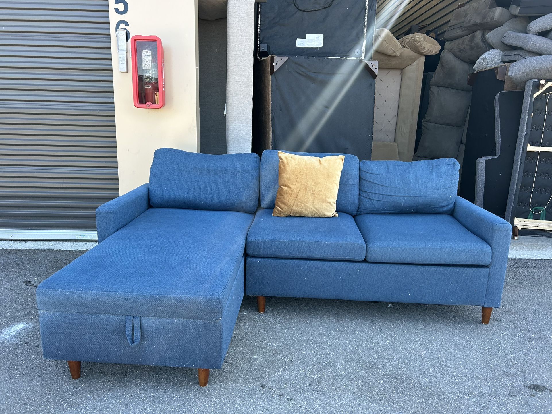 Sectional Couch 