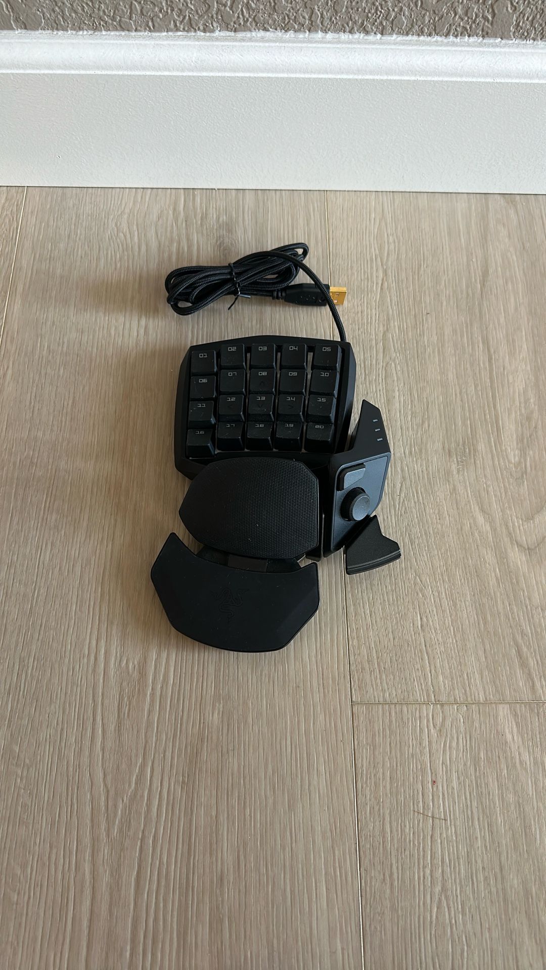 Razer Orb Weaver Chroma Stealth