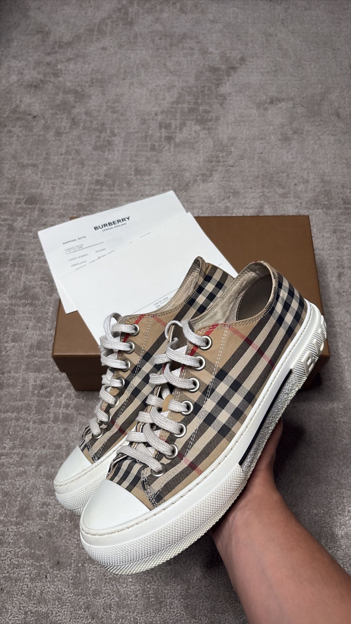 BURBERRY SHOES