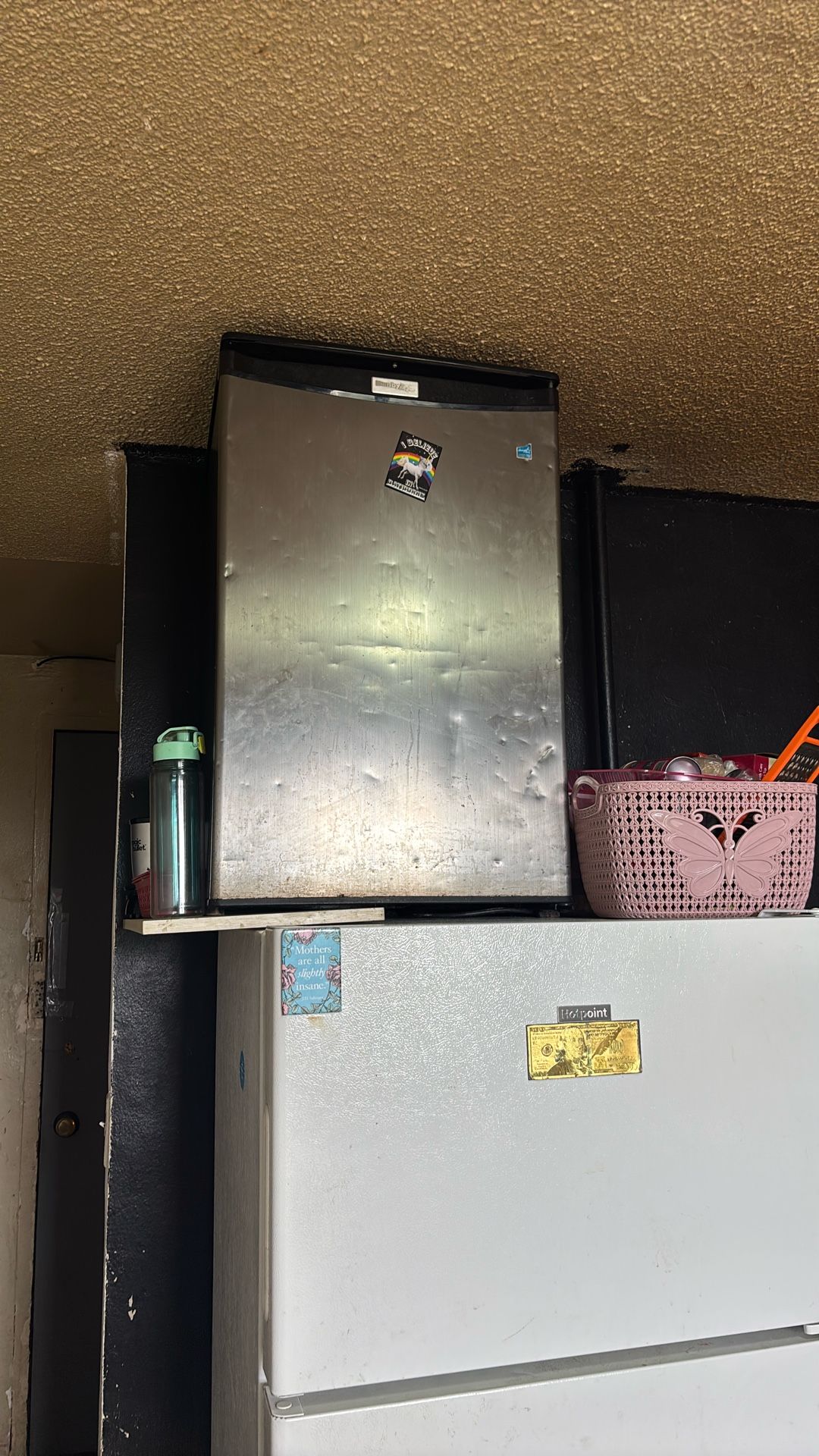 Mini fridge