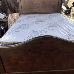 Cama Queen Size Maderas Solida Bien Reforzada 