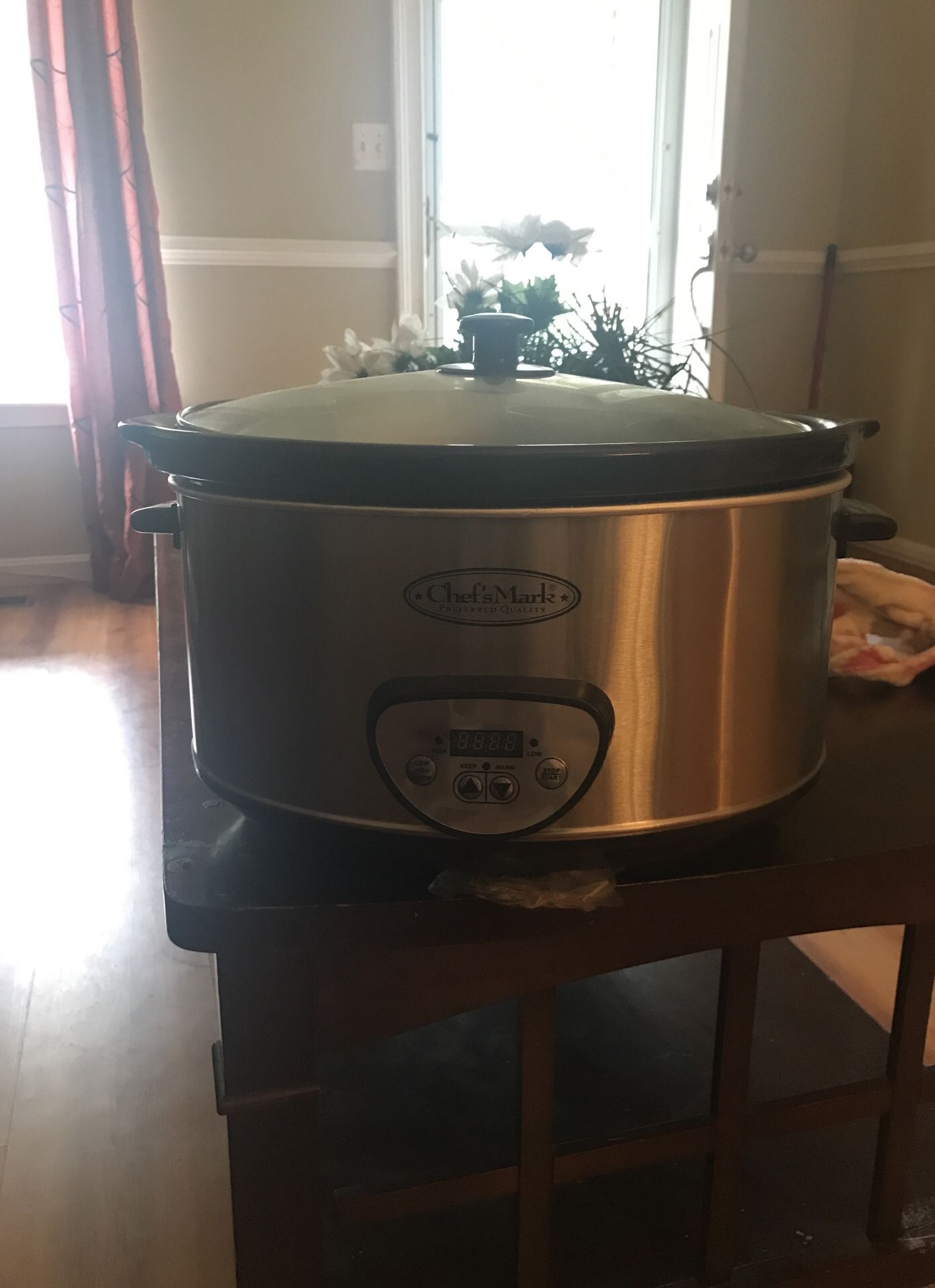 Large Crock pot for sale