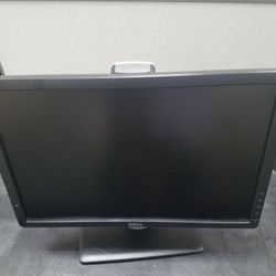 Super Deal!! 2 -19" Dell Monitors!  $50