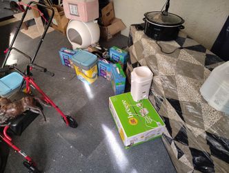 Litter Box Automatic Food Feeder And Self-cleaning Litter Box