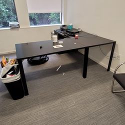 L-shaped desk (open)