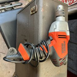 Drill 1/2” Black &decker