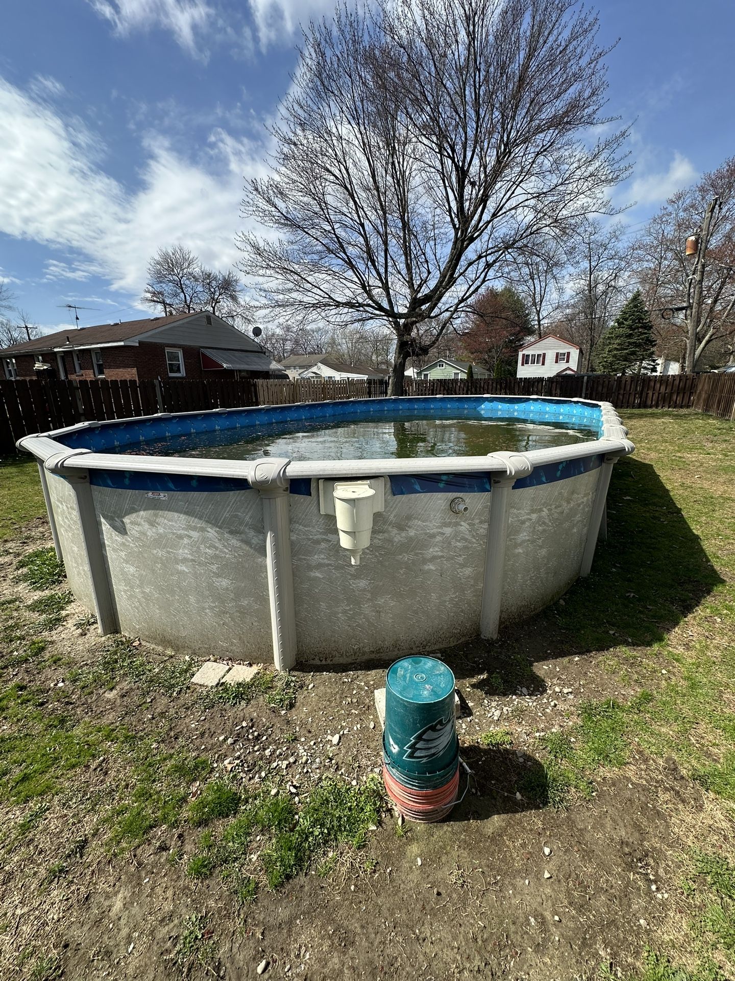 Pool 18W 33L