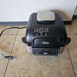 Ninja Foodie Air Fryer Grill Model AG302 15 Silver Black