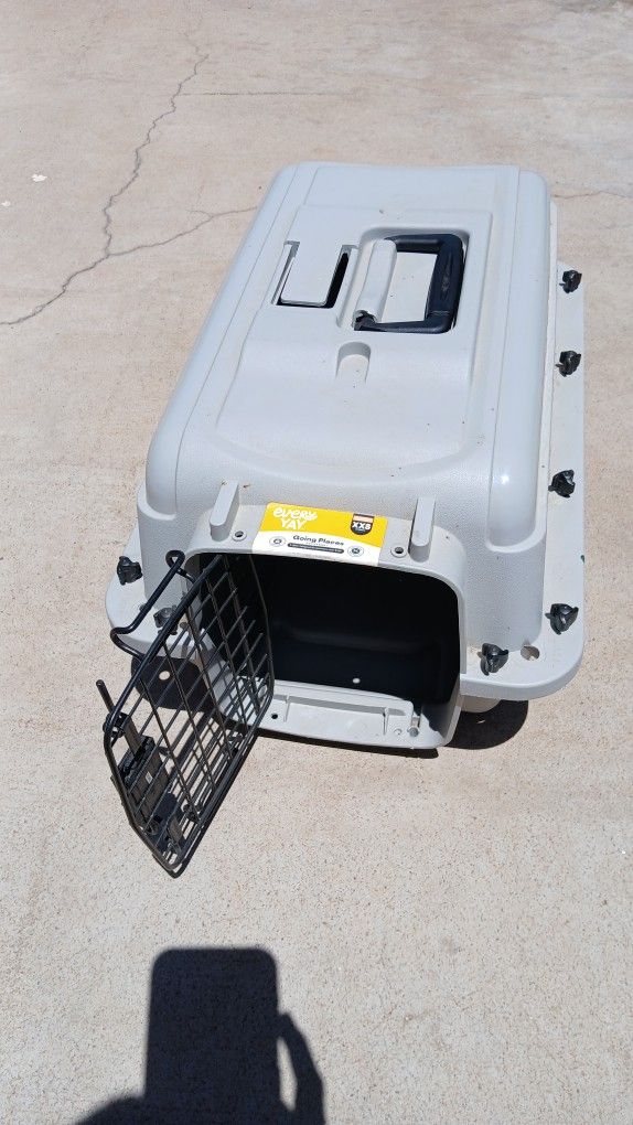 Pet Kennel