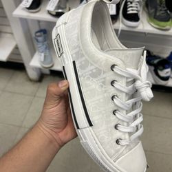 DIOR CONVERSE - SZ 8 