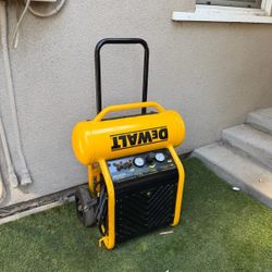 Dewalt 4.5gal Portable Compressor