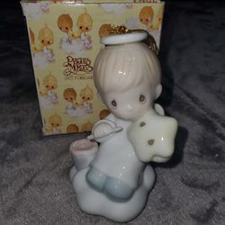 1996 Precious Moments Ornament - Angel With Star