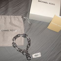 MICHAEL KORS CHAIN BRACELET 