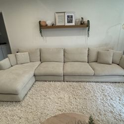 Large, ultra-comfortable 142” Valyou sectional