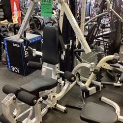 Body Solid EXM 2750 Home Gym With 200 Lb Weight Stack Like New