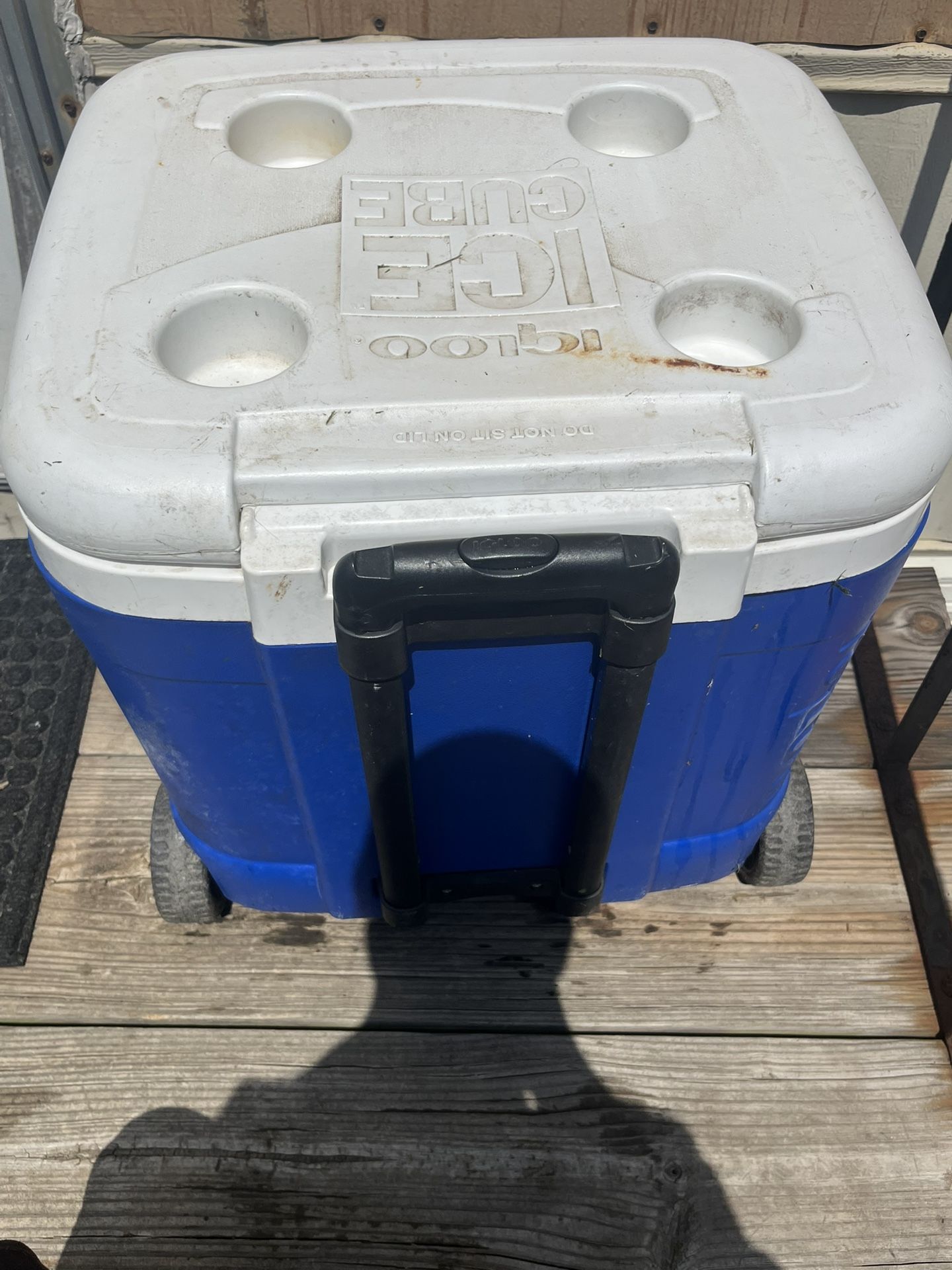 Iqloo Ice cubed cooler