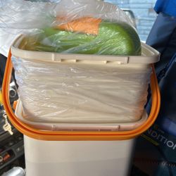 Feed Bucket For Cat Food Or Dog Food 