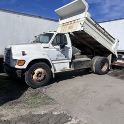 1997 F700 dump truck