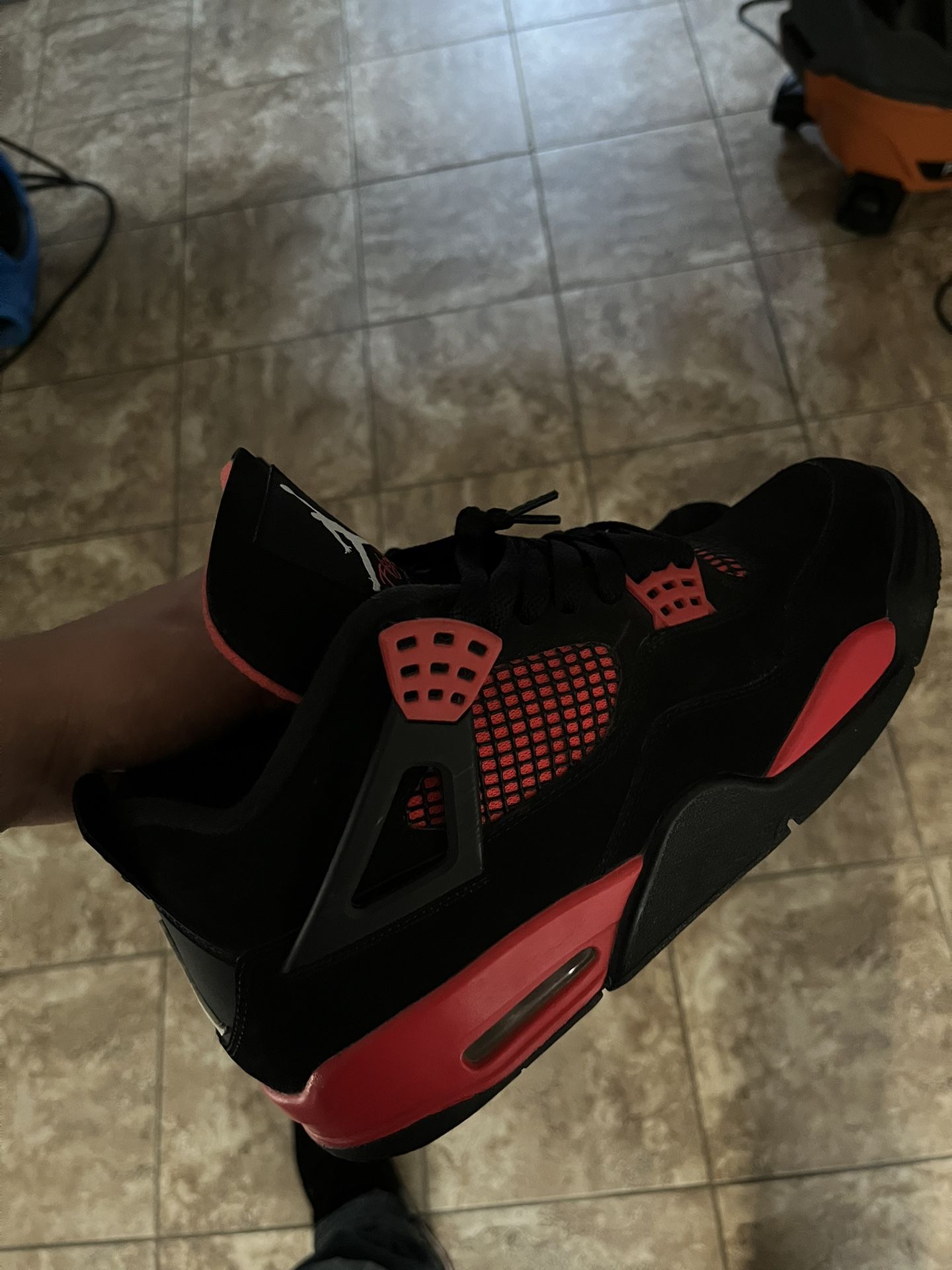 Jordan 4 Red Thunder