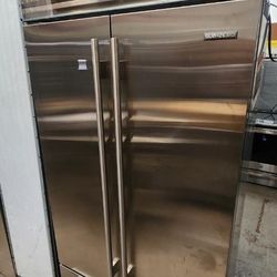 Sub zero 36” Stainless Steel French Door Fridge