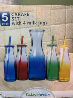 Milk Pitcher With 4 Milk Jugs 