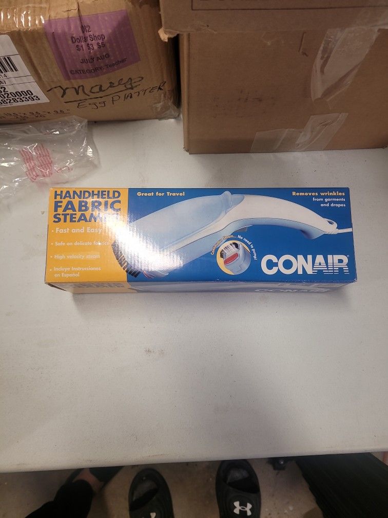 Conair Handheld Fabric Steamer