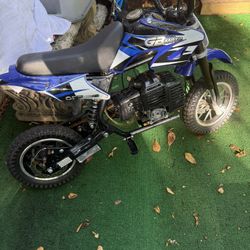 Dirt bike 