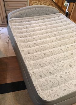 Coleman Queen Double High Airbed