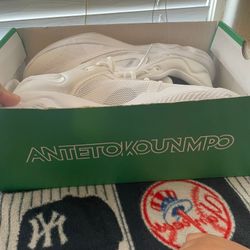 Gianni's  White On White Color Way 