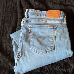 Levis 711 Skinny 28