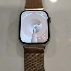 Apple Watch Series 9 (GPS + Cellular, 45mm, Aluminum) 