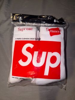 Supreme x Hanes White Crew Socks 4-Pack