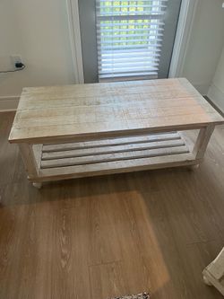 Coffee table plus 2 end matching tables