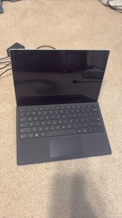 Surface Pro 5 With original Microsoft magnetic Keyboard