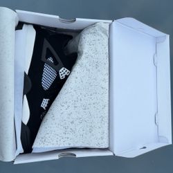 Air Jordan 4 Retro White Thunder 11s and 12s