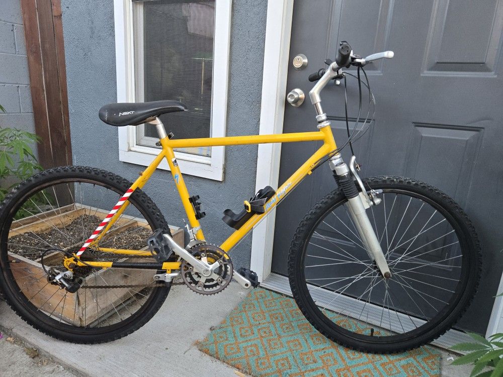 Specialized Mountain Bike With Suspension