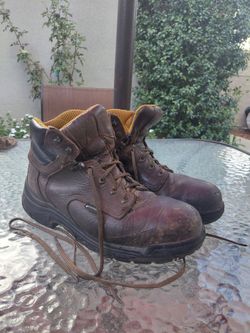 SIZE 9 STEEL TOE WATERPROOF WORKBOOTS
