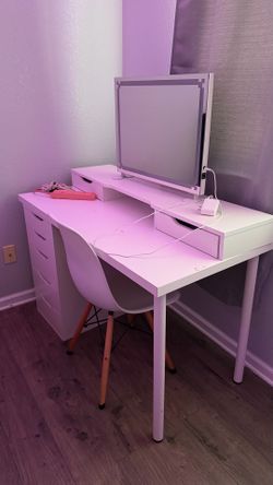Makeup Vanity