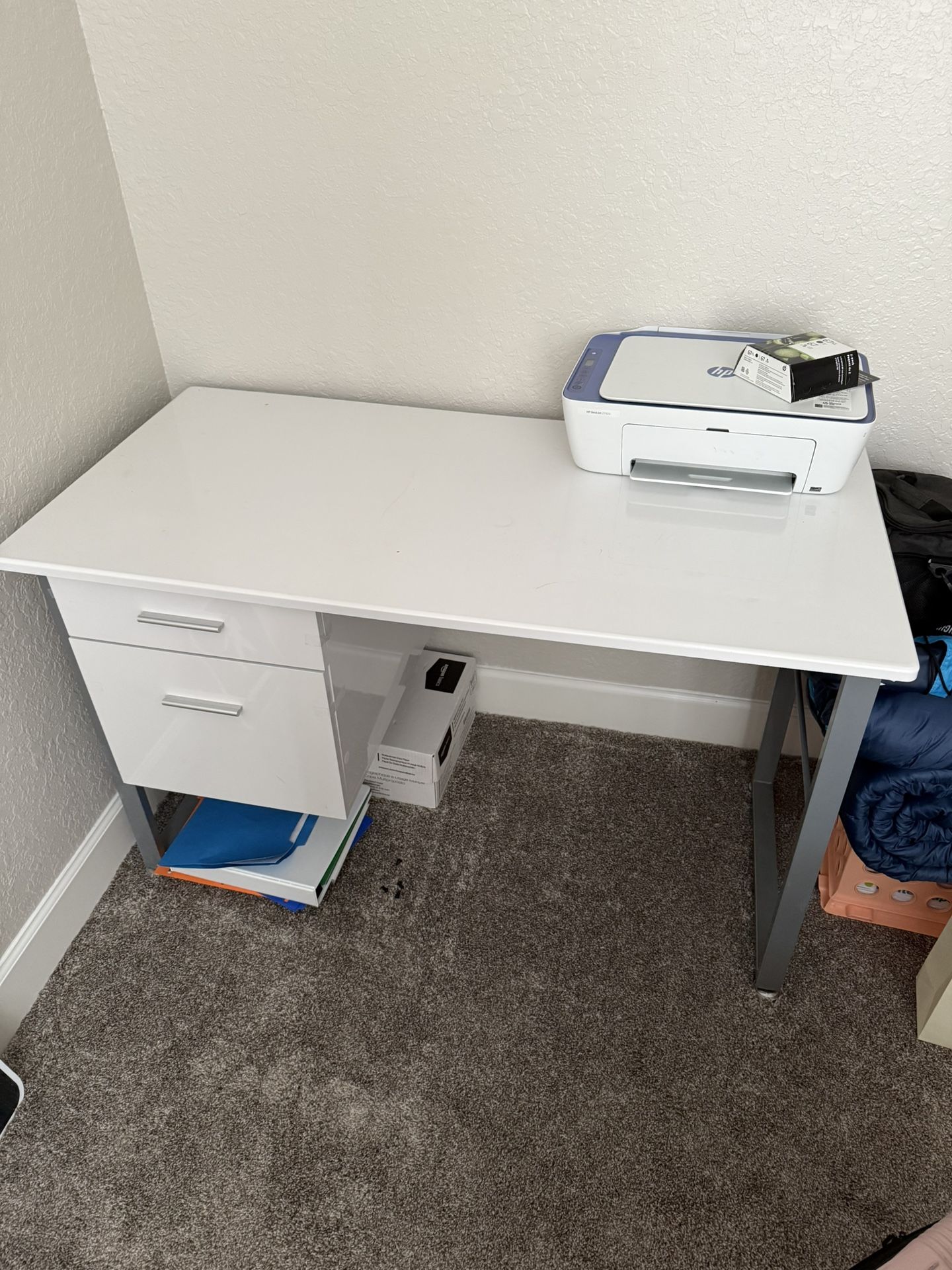 Desk & Chair