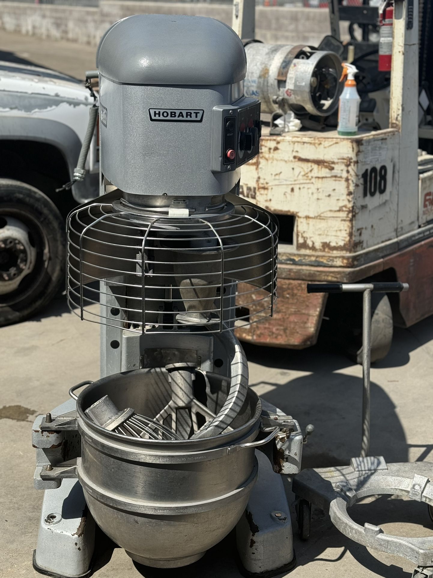 Hobart Legacy 80qt Mixer 