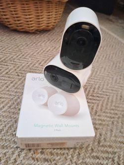 Set of two Arlo Security Camera 4 Pros