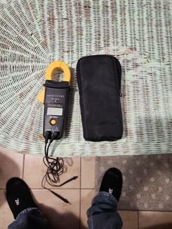 Pro 90 Clamp Multimeter With Case